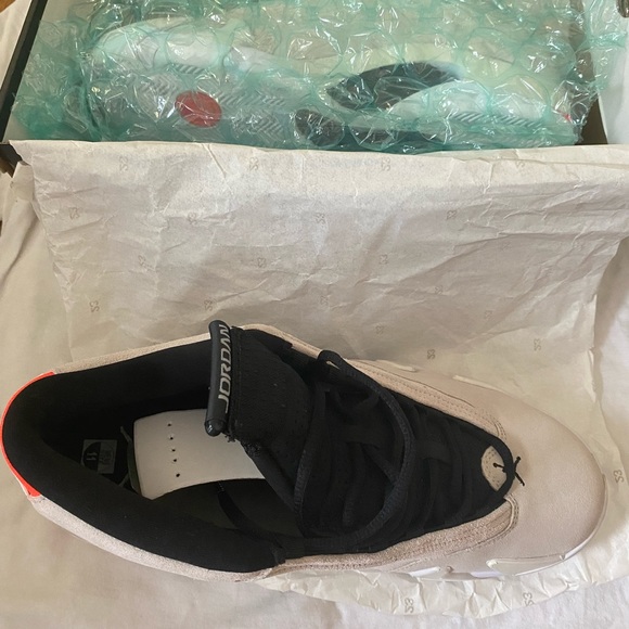 Air Jordan 14 Desert - Picture 2 of 6